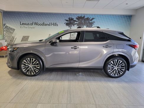 Used 2023 Lexus RX 350 Premium Plus image 2