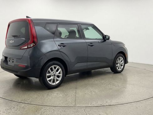 Used 2025 Kia Soul LX w/ LX Technology Package FWD image 9