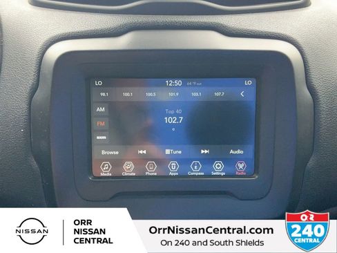 Used 2020 Jeep Renegade Latitude FWD image 22