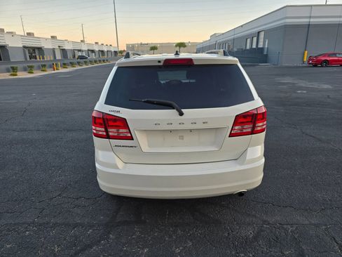 Used 2017 Dodge Journey SE w/ Flexible Seating Group FWD image 6