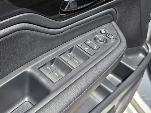 Used 2025 Honda Odyssey Elite image 12