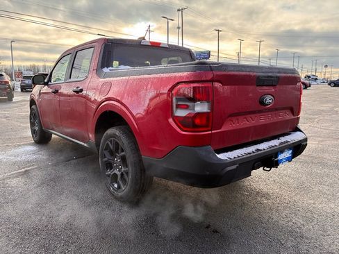 Used 2025 Ford Maverick XLT w/ Equipment Group 301A image 4