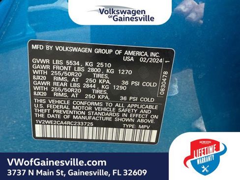 Certified 2024 Volkswagen Atlas Cross Sport SE FWD image 29
