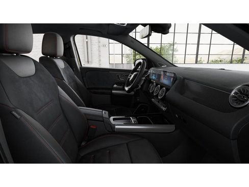 New 2026 Mercedes-Benz GLA 35 AMG 4MATIC image 4