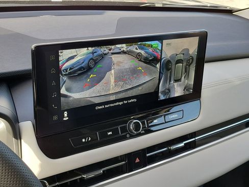 New 2026 Mitsubishi Outlander SE image 17