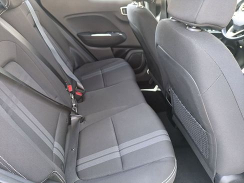 Used 2025 Hyundai Venue SEL image 28