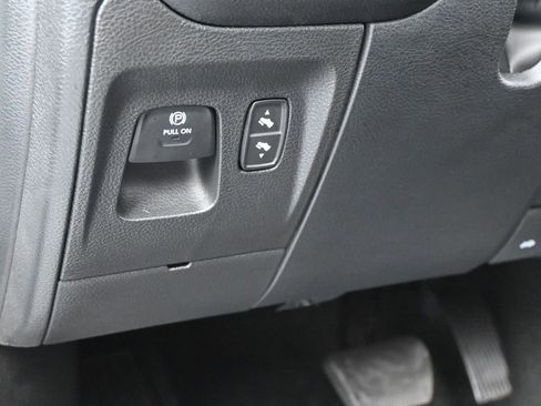 Used 2025 RAM 1500 Laramie image 16