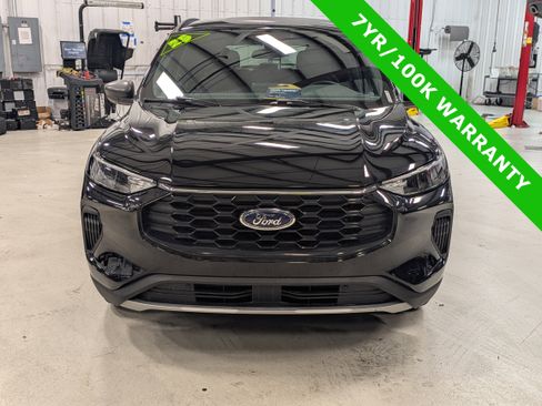 Certified 2025 Ford Escape ST-Line image 8