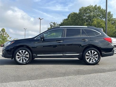 Used 2019 Subaru Outback 2.5i Touring image 24