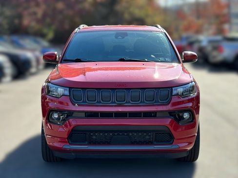 Certified 2022 Jeep Compass Limited image 28