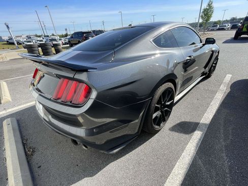 Used 2019 Ford Mustang Shelby GT350 w/ Technology Package RWD image 12