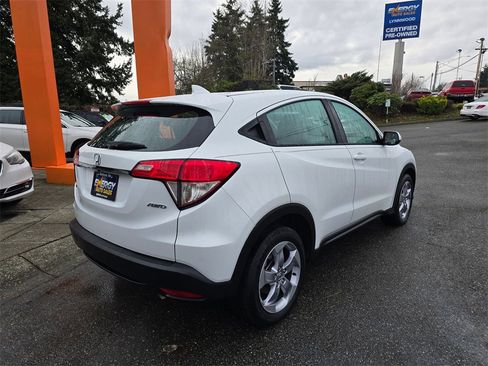 Used 2022 Honda HR-V LX image 3
