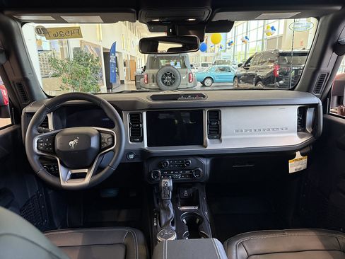 New 2026 Ford Bronco Outer Banks AWD/4WD image 5
