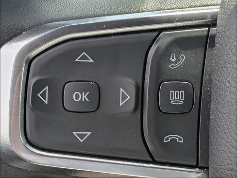 Used 2025 RAM 1500 Laramie w/ Advanced Safety Group II AWD/4WD image 27