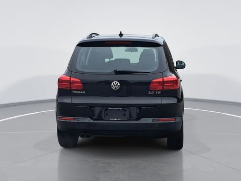 Used 2015 Volkswagen Tiguan S image 4