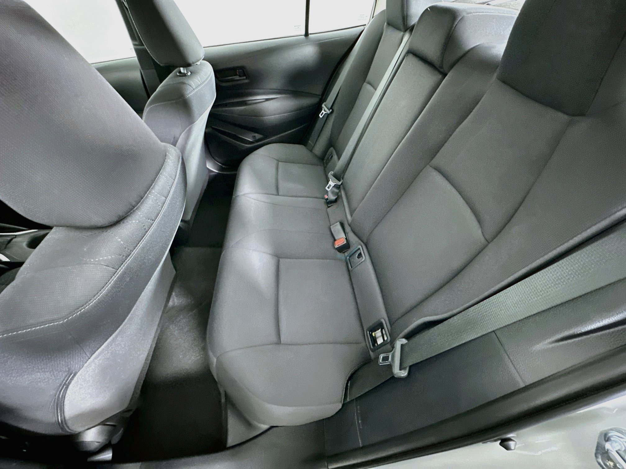 Used 2025 Toyota Corolla LE FWD image 26