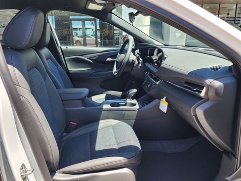 New 2026 Buick Envista Preferred w/ Convenience I Package FWD image 36