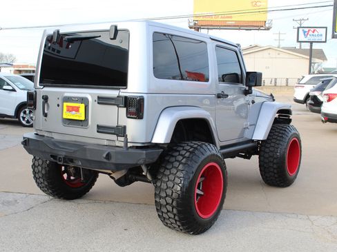 Used 2014 Jeep Wrangler Rubicon w/ Power Convenience Group image 5