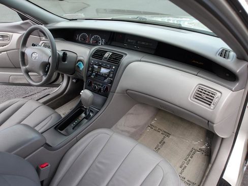 Used 2002 Toyota Avalon XL FWD image 12