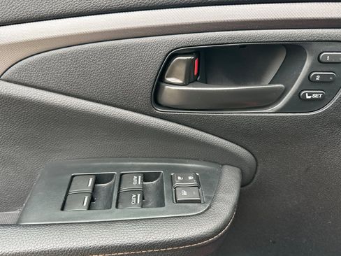 Used 2023 Honda Passport TrailSport image 11