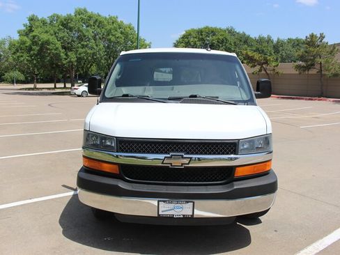 Used 2016 Chevrolet Express 3500 LT w/ LT Preferred Equipment Group RWD image 8