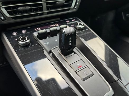 Certified 2021 Porsche 911 Carrera image 20