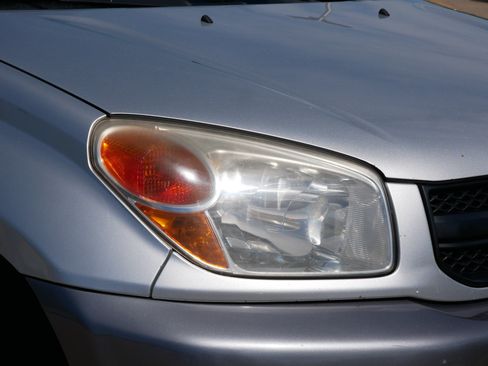 Used 2004 Toyota RAV4 4WD image 16