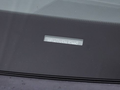 Used 2022 Porsche Macan S image 32