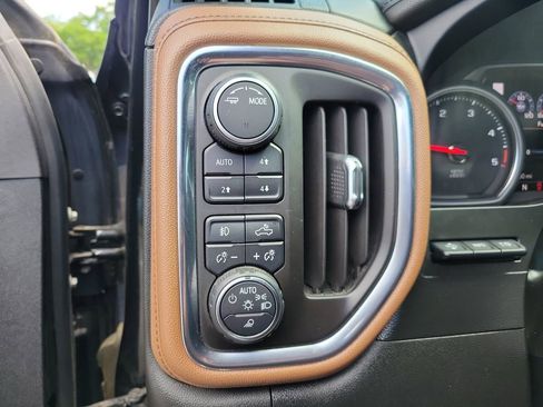 Used 2020 Chevrolet Silverado 3500 High Country w/ Z71 Off-Road Package AWD/4WD image 24