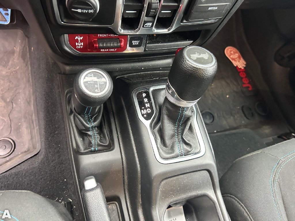 Used 2022 Jeep Wrangler Unlimited Rubicon 4xe AWD/4WD image 7