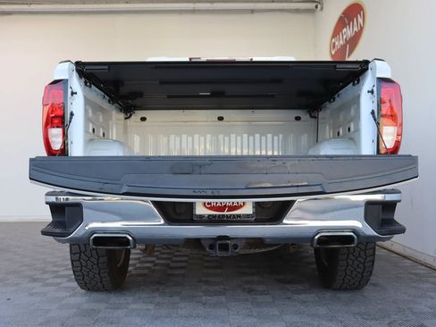Used 2021 GMC Sierra 1500 SLE w/ X31 Off-Road Package AWD/4WD image 5