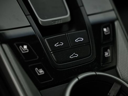 Certified 2020 Porsche 911 Carrera S RWD image 42