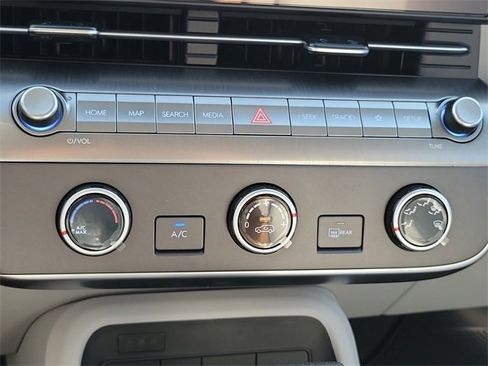 New 2026 Hyundai Kona SE image 11