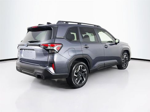 Used 2025 Subaru Forester Limited image 7