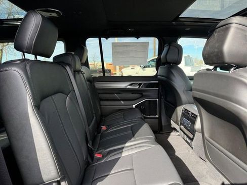 New 2026 Jeep Grand Wagoneer Limited image 11