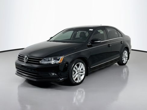Used 2017 Volkswagen Jetta SEL FWD image 4