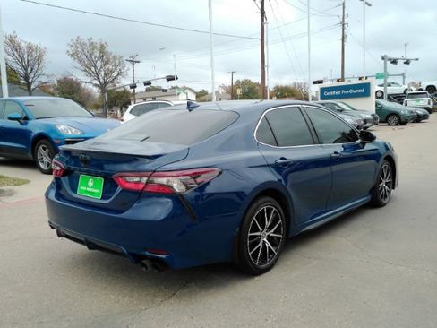 Used 2023 Toyota Camry SE image 7