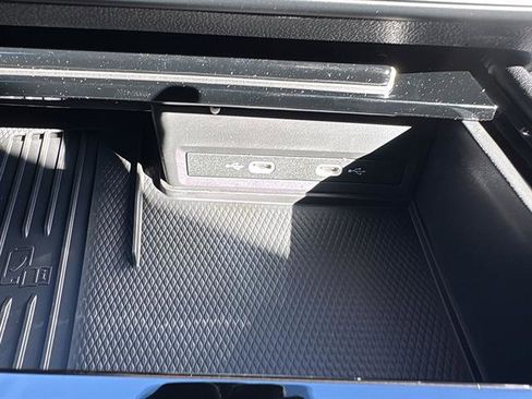 New 2026 Volkswagen Atlas Cross Sport SE image 24