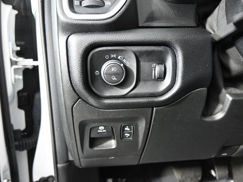 Used 2021 RAM 1500 Big Horn AWD/4WD image 23