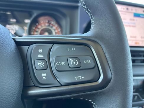 New 2026 Jeep Gladiator Sport AWD/4WD image 17