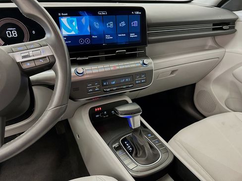 Used 2025 Hyundai Kona SEL image 26