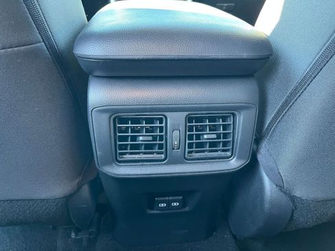 Used 2025 Toyota RAV4 XLE image 26