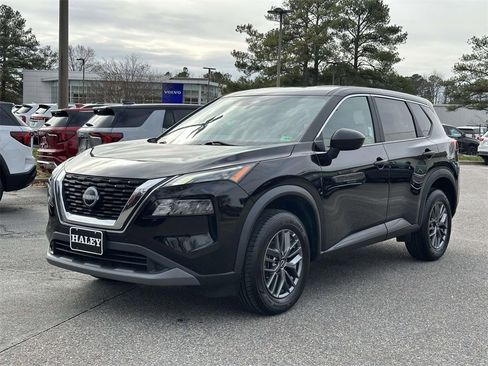 Used 2023 Nissan Rogue S image 23