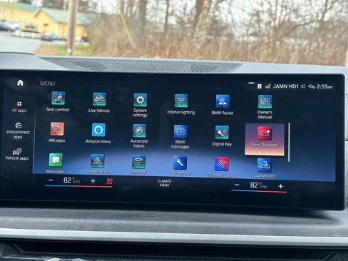 Used 2023 BMW X7 xDrive40i w/ Premium Package AWD/4WD image 9