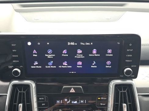 Used 2023 Kia Sorento SX image 32