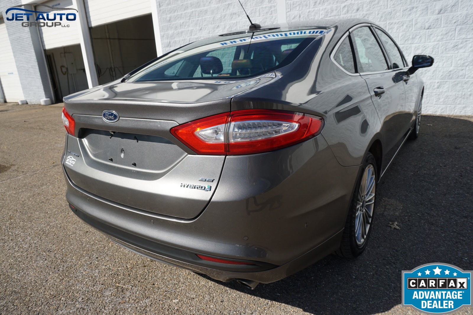 Used 2014 Ford Fusion SE w/ Equipment Group 502A FWD image 11