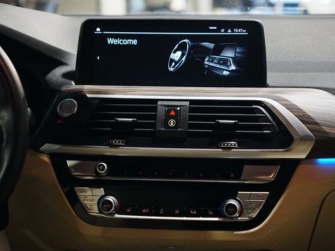 Used 2021 BMW X4 xDrive30i w/ Premium Package image 15