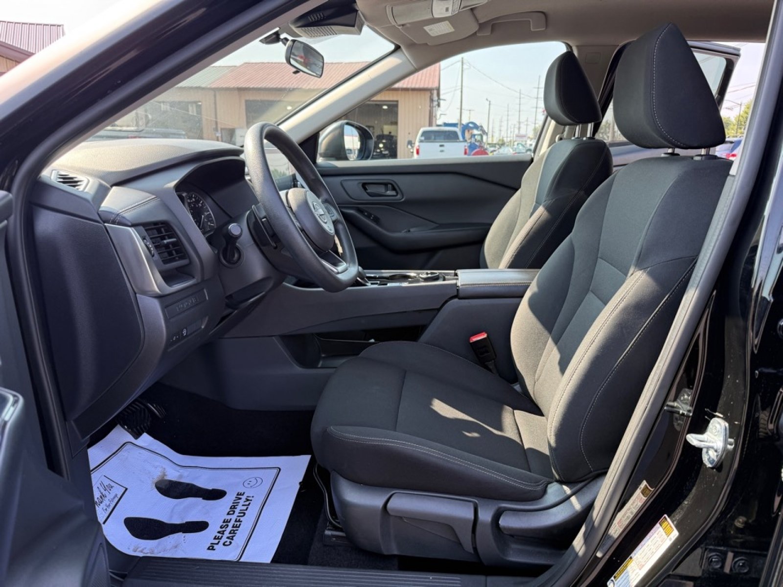 Used 2024 Nissan Rogue S AWD/4WD image 25