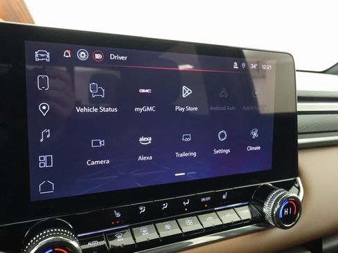 Used 2025 GMC Canyon AT4 image 14