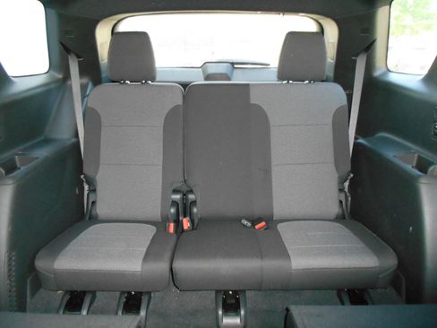 Used 2023 Chevrolet Traverse LT AWD/4WD image 8